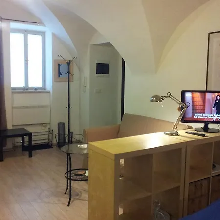 Apartment Ian Laibach