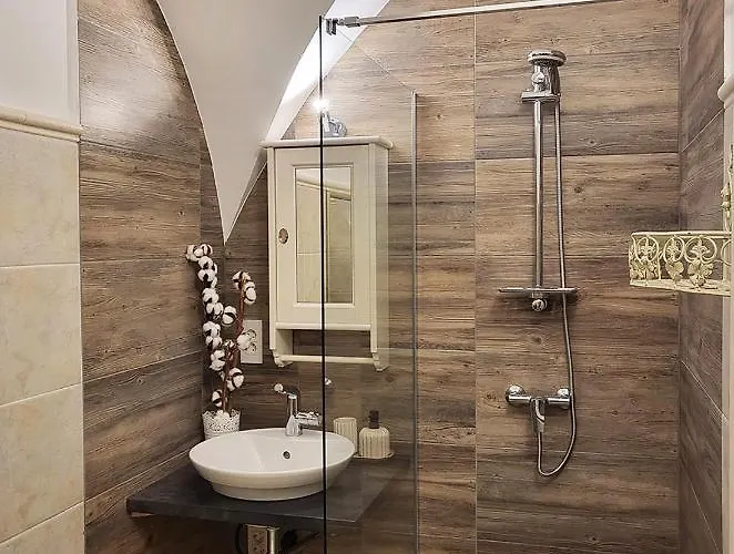 Ian アパート リュブリャナ